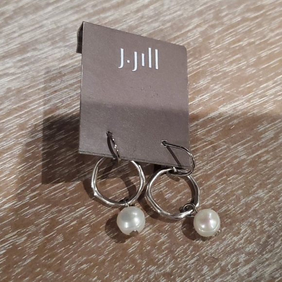 J. Jill Jewelry - J. Jill Pearl Dangling Earrings